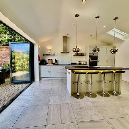 Eden Cottage Frodsham Exterior photo